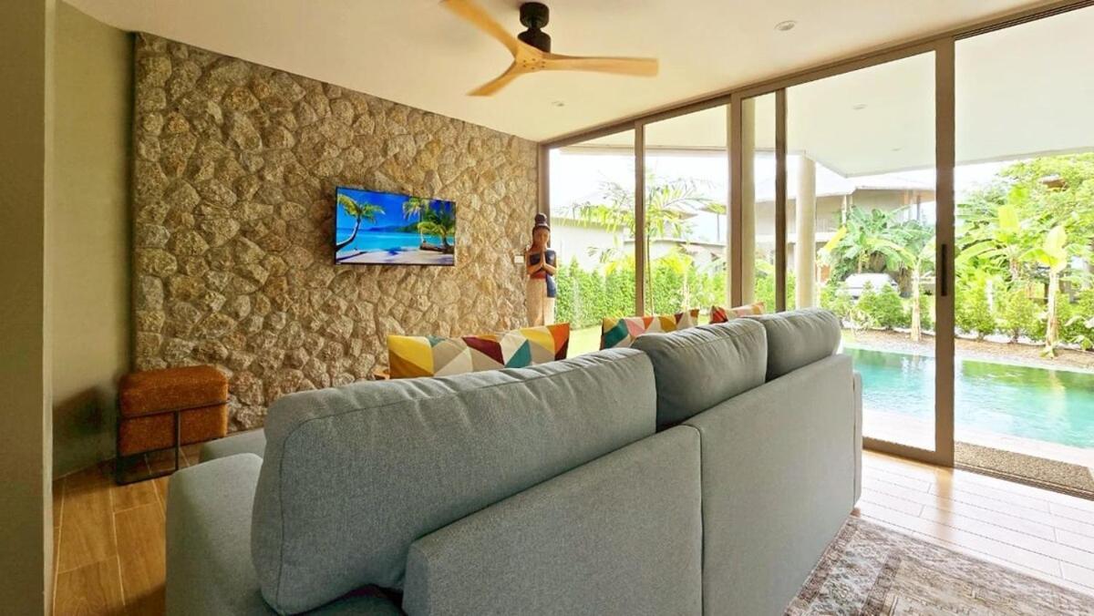 Aqualina Villa, Carbana Lodge, A Hidden Gem 1br